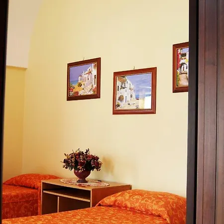 Spruzzi Di Mare Apartment *